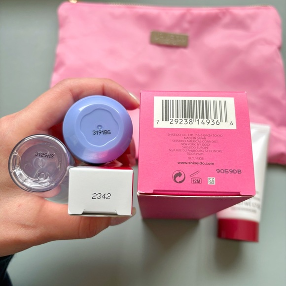 Shiseido skincare bundle - Picture 2 of 10